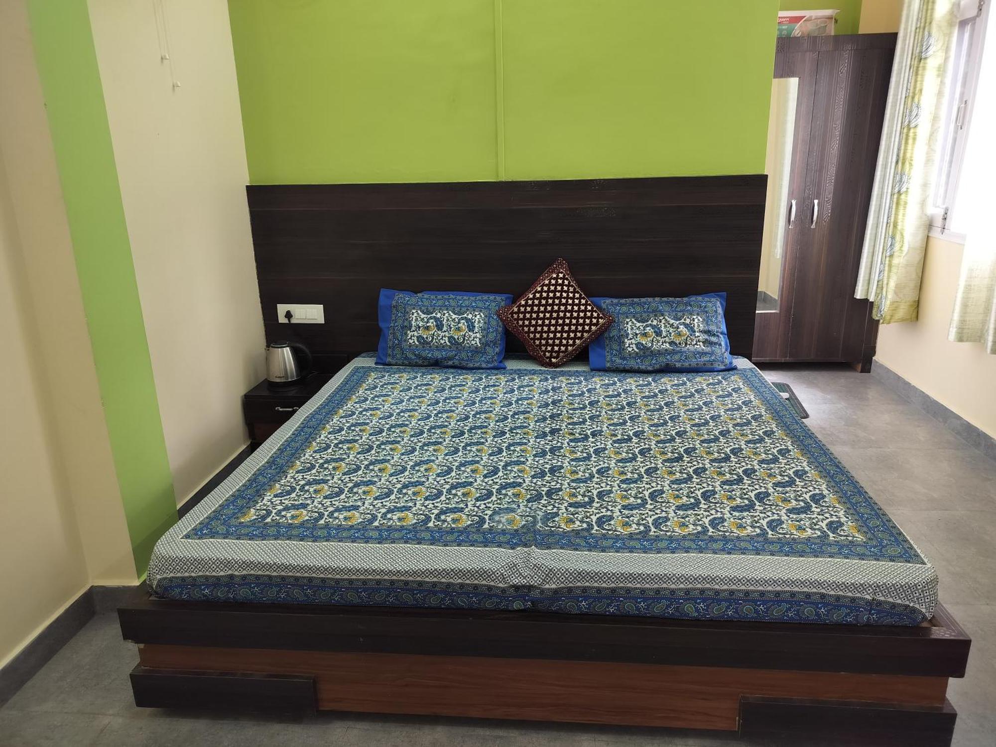 Tree Valley Homestay Chail Exterior foto